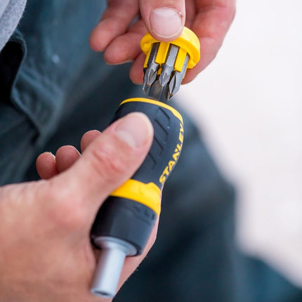 Afbeelding STANLEY multibit stubby schroevendraaier met ratel 0-66-358