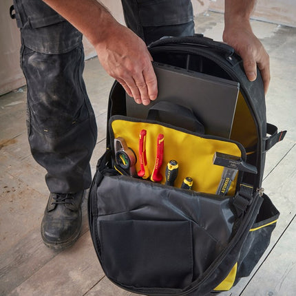 STANLEY FATMAX GEREEDSCHAPSRUGZAK OP WIELEN