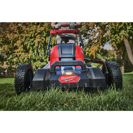 Afbeelding MILWAUKEE® m18 fuel™ accu grasmaaier (2x18v) met loopondersteuning en 46 cm maaibreedte M18 F2LM46