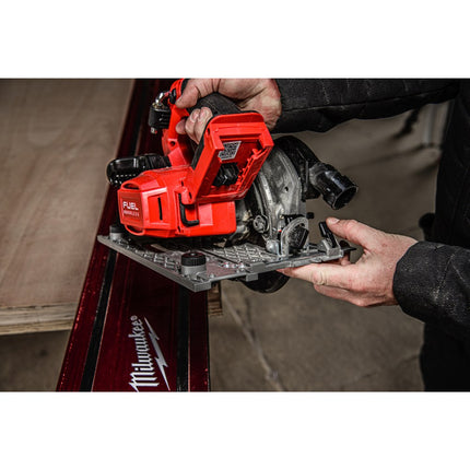 Afbeelding MILWAUKEE® m18 fuel™ 165 mm diepe cirkelzaagmachine M18 FCSDC165