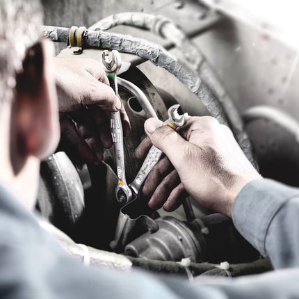 <br/>Het ratelmechanisme aan de ringzijde beschikt over een zeer fijne vertanding met 80 tanden en zorgt voor flexibiliteit, ook als er weinig ruimte is.