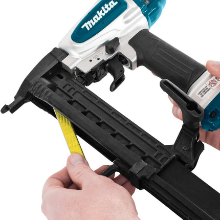 Afbeelding Makita 8 bar nietmachine (narrow crown) AT638A