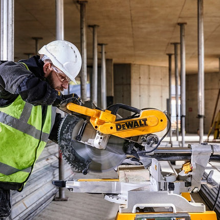 DeWALT Afkortzaagmachine DWS780