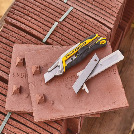 Afbeelding STANLEY fatmax afbreekmes quick snap 18mm FMHT10594-0