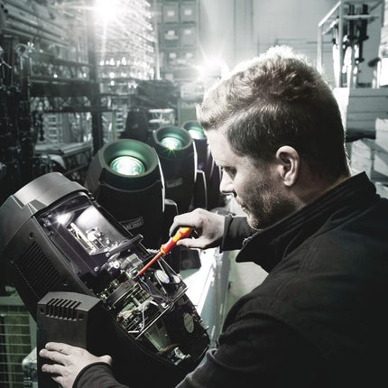 <br/>Waarom ontbreekt eigenlijk zo vaak het juiste gereedschap op de werkplek? De reden: Te veel gereedschap en te zware gereedschapstassen maken het meenemen vaak moeilijk. Het was ons dan ook duidelijk dat we gereedschap moesten ontwikkelen dat voor zoveel mogelijk toepassingen geschikt is en ook 