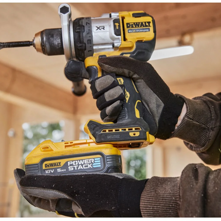 DEWALT DCD1007H2T-QW 18V XR Premium 3-Snelheden Schroef-/Klopboormachine