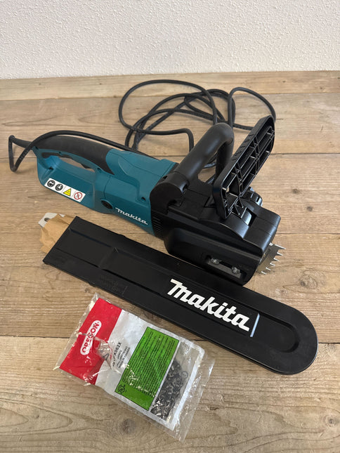 Makita UC4550A 230V Kettingzaag 2000W 45cm - Tweede Kans
