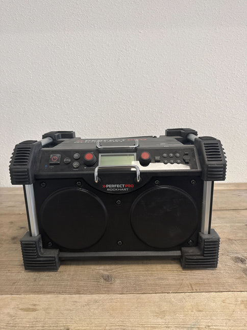 PerfectPro RH3 ROCKHART Bouwradio 230V - Tweede Kans