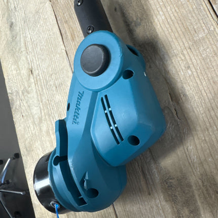 Makita DUR193Z 18V Trimmer in doos - Tweede Kans